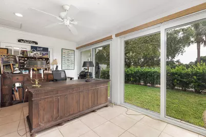 2402 Saratoga Bay Drive, West Palm Beach, FL 33409 - Photo 10