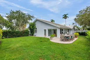 2402 Saratoga Bay Dr, West Palm Beach, FL 33409 - Photo 28