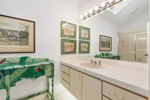 2402 Saratoga Bay Dr, West Palm Beach, FL 33409 - Photo 24