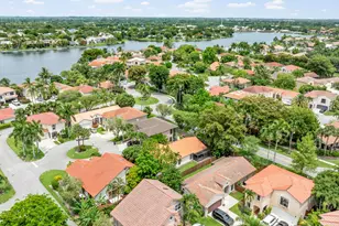 1763 Harborside Cir, Wellington, FL 33414 - Photo 2