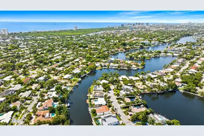 2509 NE 22nd Terrace, Fort Lauderdale, FL 33305 - Photo 2