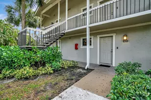 11863 Wimbledon Circle, Wellington, FL 33414 - Photo 10