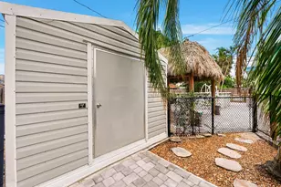 1777 NE 17th St, Fort Lauderdale, FL 33305 - Photo 36