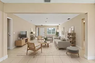 11351 NW 40th Pl, Sunrise, FL 33323 - Photo 4