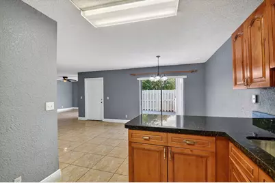 320 Woodland Road, Palm Springs, FL 33461 - Photo 16