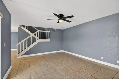 320 Woodland Road, Palm Springs, FL 33461 - Photo 24
