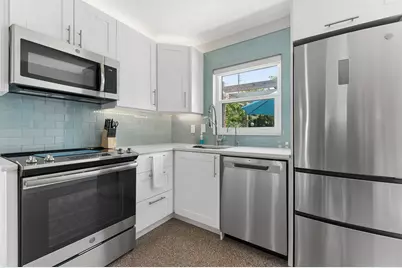 127 SW 10th Avenue, Boynton Beach, FL 33435 - Photo 12