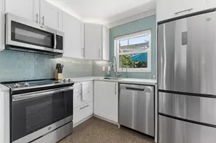 127 SW 10th Ave, Boynton Beach, FL 33435 - Photo 12