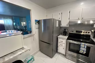 210 Valencia I, Delray Beach, FL 33446 - Photo 10