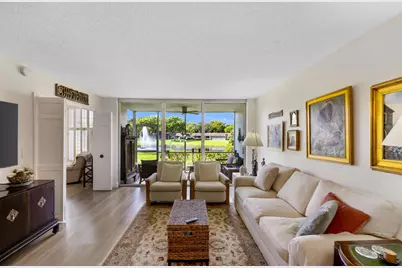 3621 Oaks Clubhouse Dr. Drive #104, Pompano Beach, FL 33069 - Photo 12