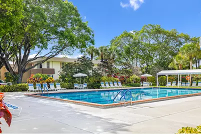 3621 Oaks Clubhouse Dr. Drive #104, Pompano Beach, FL 33069 - Photo 32