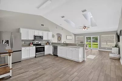 6115 NW Nolia Court, Port Saint Lucie, FL 34983 - Photo 10