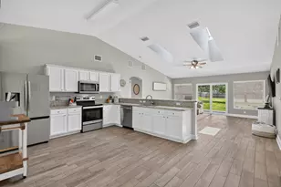 6115 NW Nolia Ct, Port Saint Lucie, FL 34983 - Photo 10