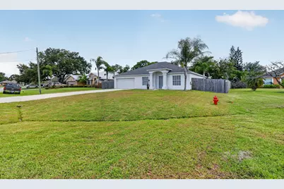 6115 NW Nolia Court, Port Saint Lucie, FL 34983 - Photo 2