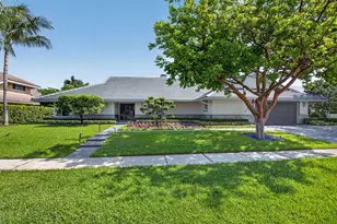 3245 St James Dr, Boca Raton, FL 33434 - Photo 2
