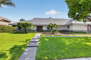 3245 St James Dr, Boca Raton, FL 33434 - Photo 4
