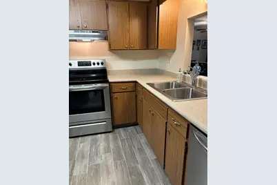 2302 Sunrise Boulevard #104, Fort Pierce, FL 34982 - Photo 18