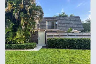 423 4th Terrace, Palm Beach Gardens, FL 33418 - Photo 1