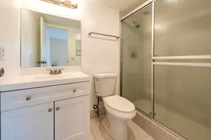 6061 N Falls Cir Dr, Lauderhill, FL 33319 - Photo 14