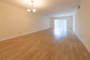6061 N Falls Cir Dr, Lauderhill, FL 33319 - Photo 8