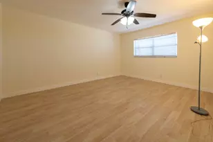 6061 N Falls Cir Dr, Lauderhill, FL 33319 - Photo 10