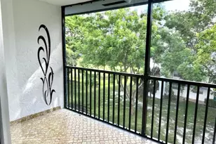 6061 N Falls Cir Dr, Lauderhill, FL 33319 - Photo 24