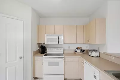 124 SW Peacock Boulevard, Port Saint Lucie, FL 34986 - Photo 10
