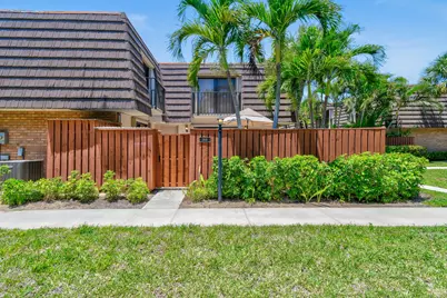 1918 19th Court, Jupiter, FL 33477 - Photo 2
