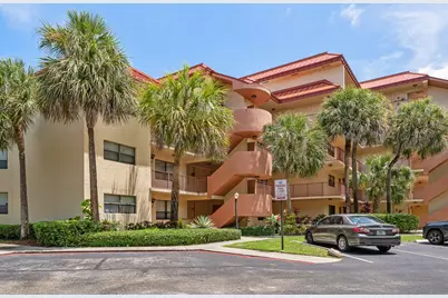 7401 NW 16th Street #102, Plantation, FL 33313 - Photo 2