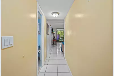 7401 NW 16th Street #102, Plantation, FL 33313 - Photo 4