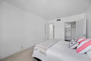 1980 S Ocean Dr, Hallandale Beach, FL 33009 - Photo 8