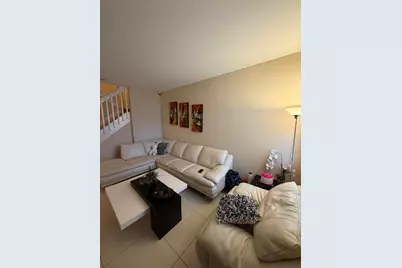 1047 NE 208th Street, Miami, FL 33179 - Photo 4