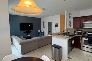 1047 NE 208th St, Miami, FL 33179 - Photo 14