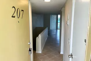 2828 Tennis Club Dr, West Palm Beach, FL 33417 - Photo 1