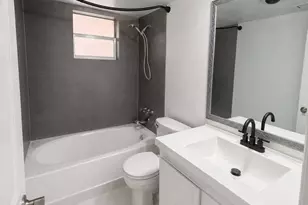 6639 SW 41st Pl, Davie, FL 33314 - Photo 8