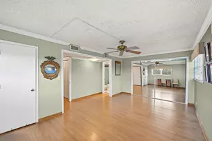 670 Tennis Club Dr, Fort Lauderdale, FL 33311 - Photo 12