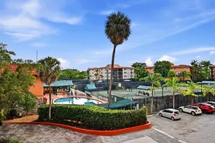 670 Tennis Club Dr, Fort Lauderdale, FL 33311 - Photo 22