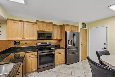 1330 NW 123rd Avenue, Pembroke Pines, FL 33026 - Photo 16
