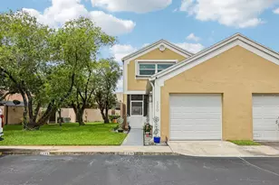 1330 NW 123rd Ave, Pembroke Pines, FL 33026 - Photo 2
