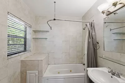 1060 NE 123rd Street, North Miami, FL 33161 - Photo 24
