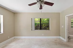 1060 NE 123rd St, North Miami, FL 33161 - Photo 16