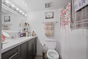 2710 W 60th Pl, Hialeah, FL 33016 - Photo 20