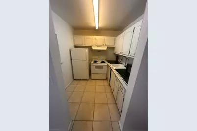 39 Cambridge B, West Palm Beach, FL 33417 - Photo 4