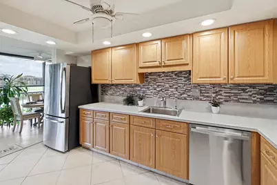 5344 Woodland Lakes Drive #223, Palm Beach Gardens, FL 33418 - Photo 8