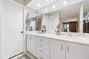 5344 Woodland Lakes Dr, Palm Beach Gardens, FL 33418 - Photo 12