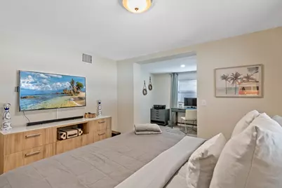 2012 SW 4th Avenue, Fort Lauderdale, FL 33315 - Photo 12
