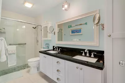 10301 Chapman Oak Court, Palm Beach Gardens, FL 33410 - Photo 16