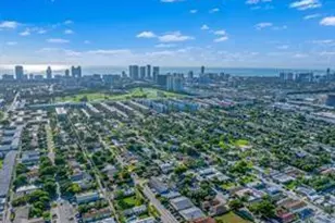 720 NE 7th St, Hallandale Beach, FL 33009 - Photo 22