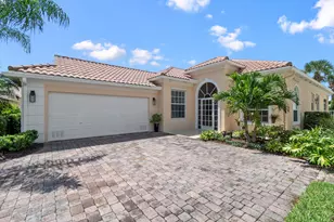8186 Laborie Ln, Wellington, FL 33414 - Photo 2