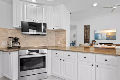 8186 Laborie Lane, Wellington, FL 33414 - Photo 8